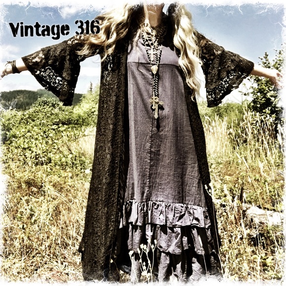 PLUS SIZE ♥️ Black Lace Duster - Picture 8 of 8